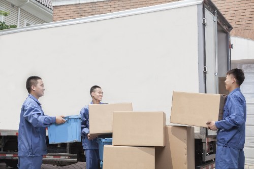 Removal company team preparing a move in Sutton